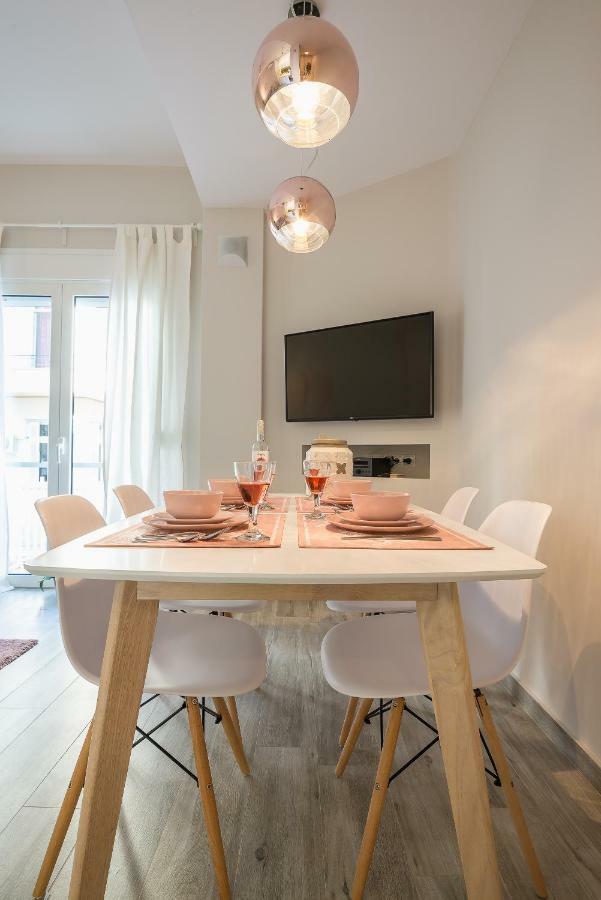 "Sunbow Earth"- Boutique New Apt In Dowtown Atény Exteriér fotografie